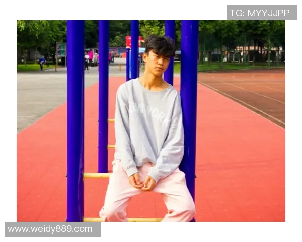 罗凯文的成长之路:从青涩少年到职场精英的蜕变与奋斗